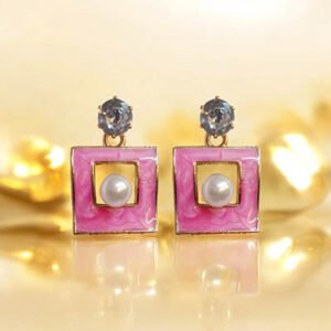 Crystal With Pearl in Square