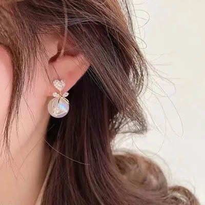 Heart With Pearl Drop Butterfly v2