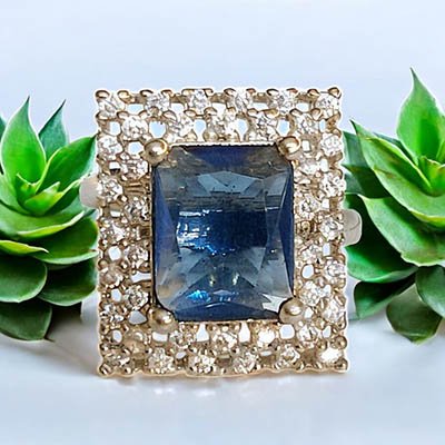 Vertical Crystal Rectangle Blue Stone v3